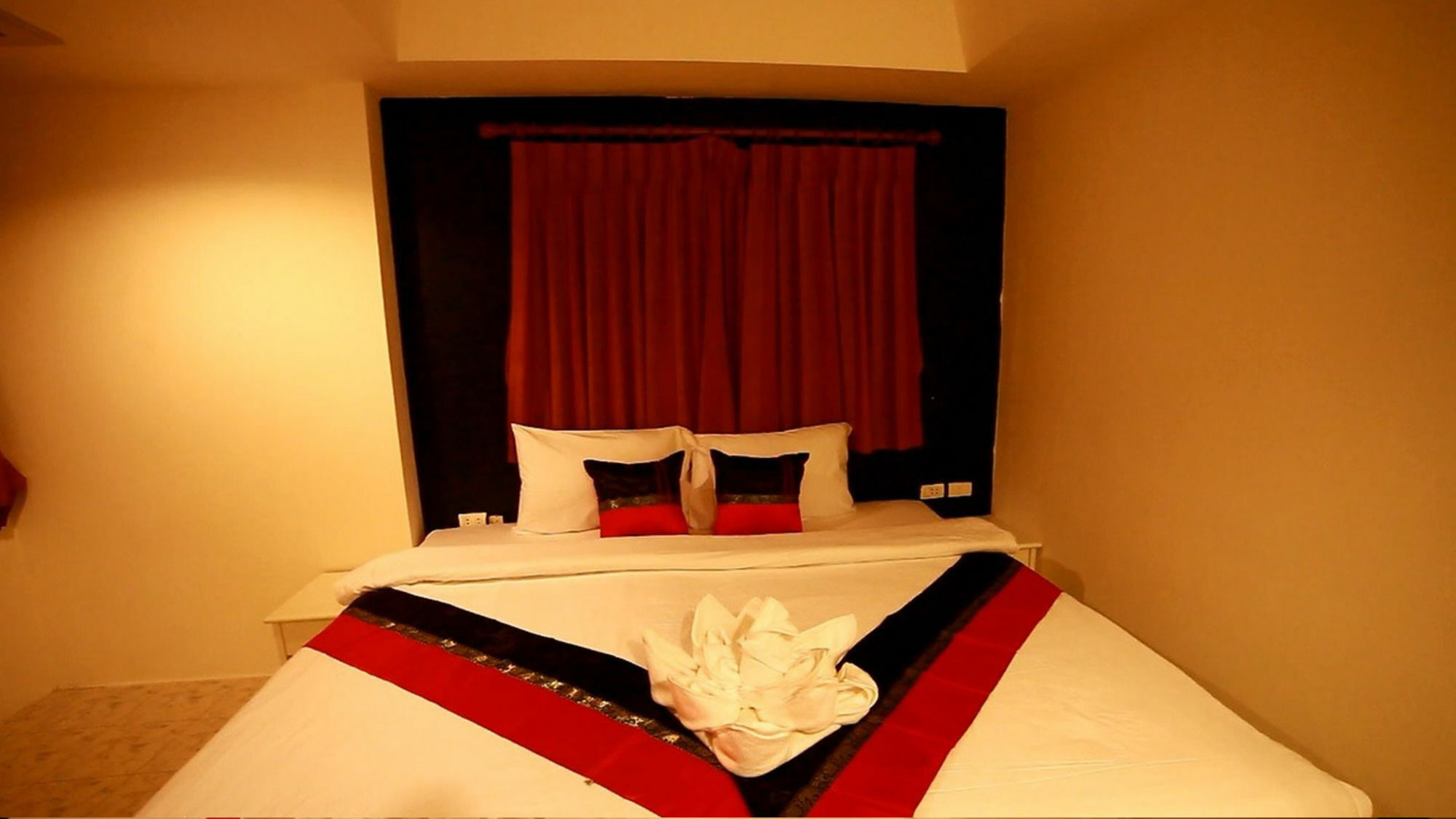 Rayaan Oriental Guest House & Restaurant Patong 外观 照片